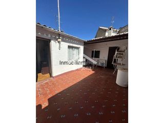 Casa en venta en Lucena