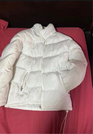 Chaqueta blanca acolchada