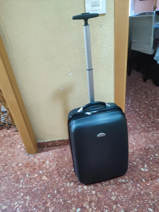 Valigia da viaggio nera