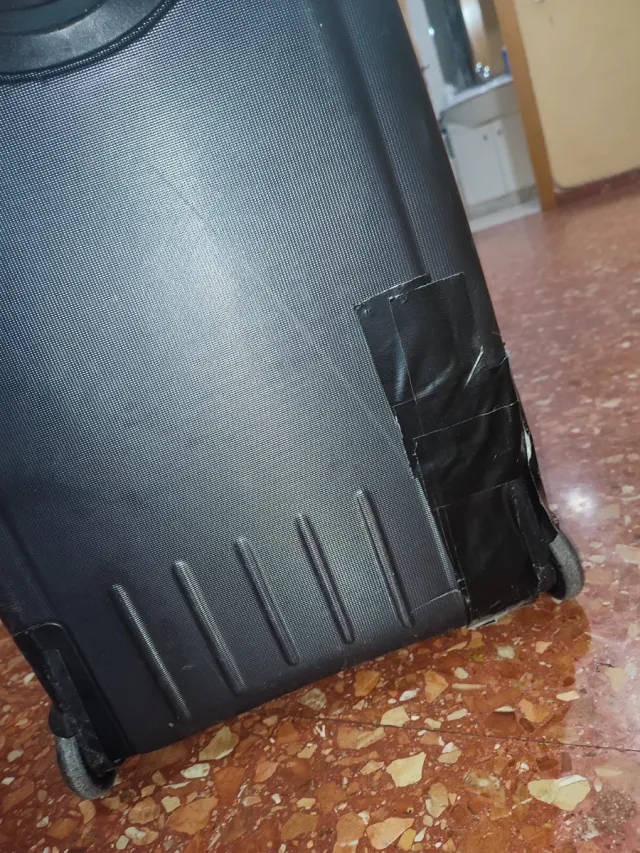 Valigia da viaggio nera