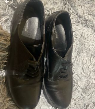 Zapatos negros cómodos