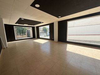 Local comercial en venta en Andújar