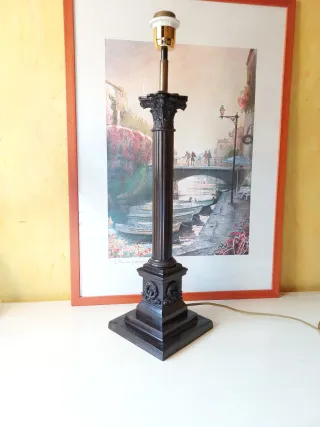 Lampada in bronzo in stile classico