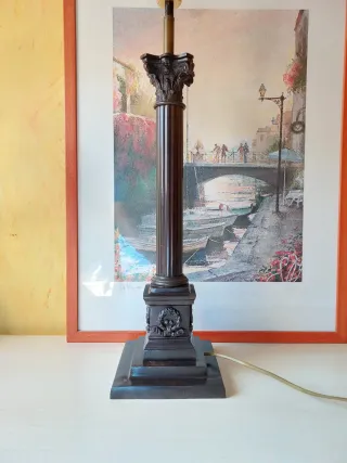 Lampada in bronzo in stile classico