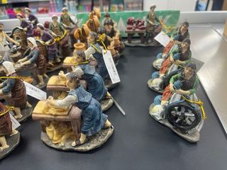 24 Pezzi Statuine Presepe Artigianali