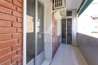 Piso en venta en Reyes Católicos en Alcalá de Henares