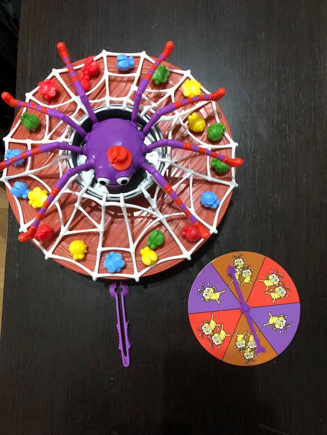 Juego Doña Araña Patas Largas