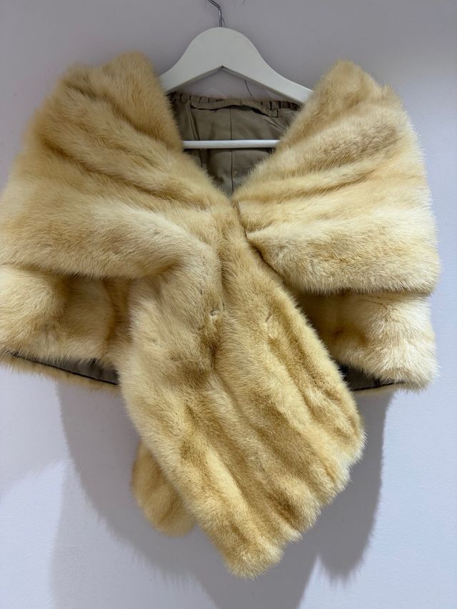 Stola vintage beige