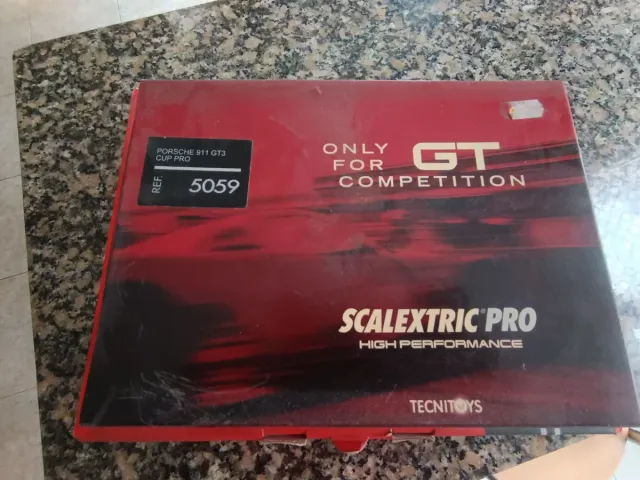 Scalextric Porsche Design Pro