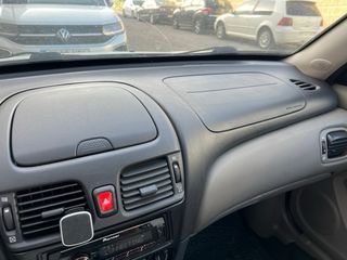 Nissan Almera 2002