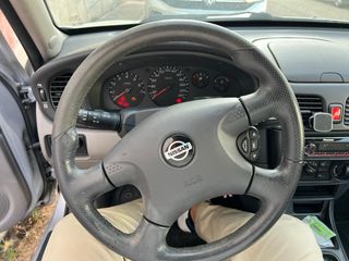Nissan Almera 2002