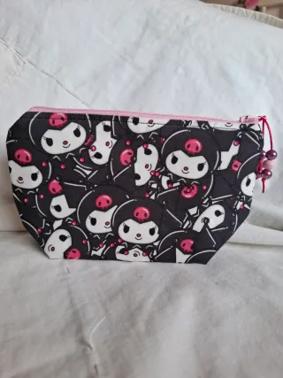 Neceser y discos desmaquillantes Kuromi