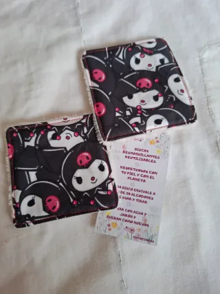 Neceser y discos desmaquillantes Kuromi