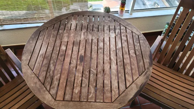 Conjunto mesa 90 cm  y 2 sillas teca