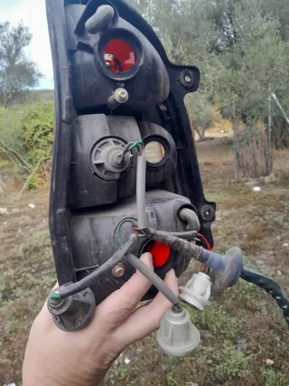 Faro trasero KIA CARNIVAL