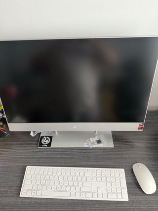 HP All-in-One 27 Plata