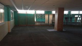 Local comercial en venta en Cenes de la Vega