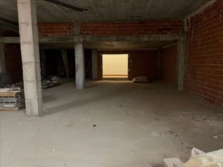 Local comercial en venta en Picassent