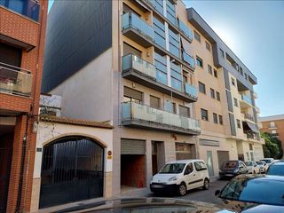 Local comercial en venta en Picassent