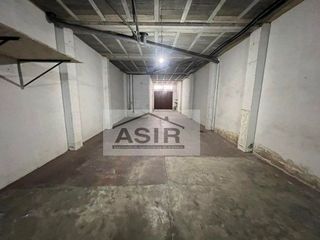 Local comercial en venta en Carcaixent