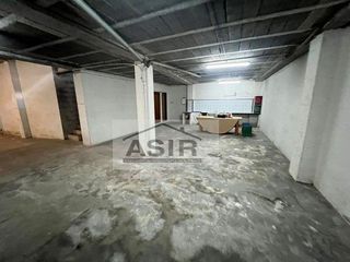 Local comercial en venta en Carcaixent