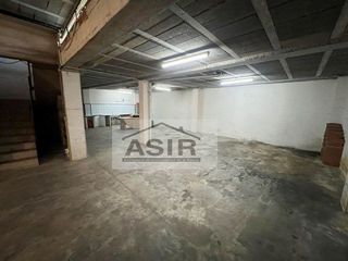 Local comercial en venta en Carcaixent