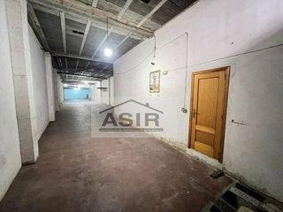 Local comercial en venta en Carcaixent