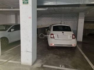 Garaje en venta en Santa Eugènia en Girona