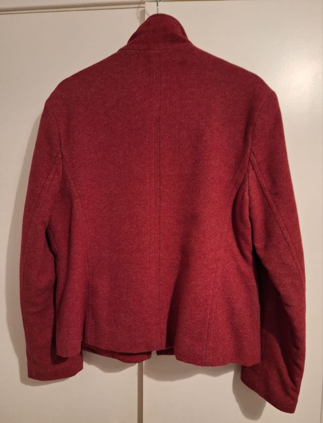 Cazadora acolchada roja