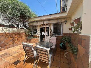 Casa pareada en venta en Gines