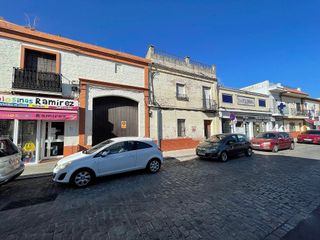 Chalet en venta en Gines