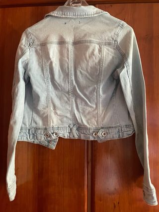 Cazadora vaquera juvenil desgastada