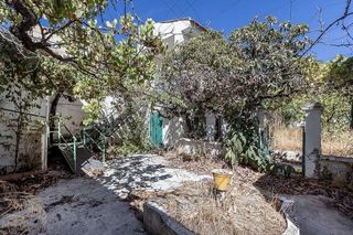 Terreno en venta en Avda. De los Ogíjares en Armilla