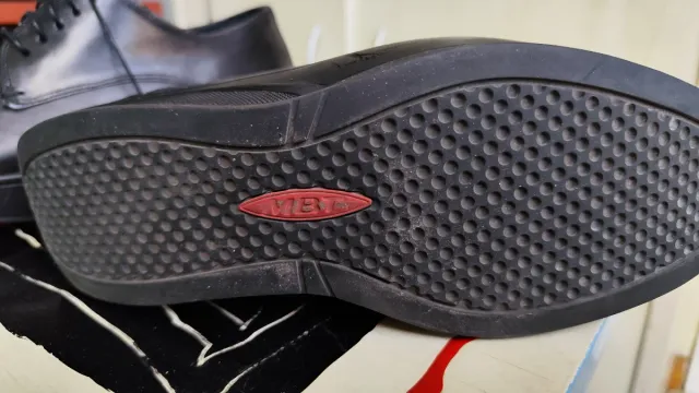 Scarpe MBT nere da uomo