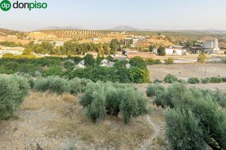 Solar en venta en Iznalloz