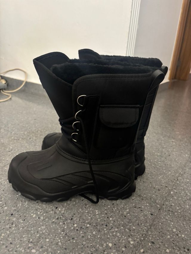 Botas impermeables con forro polar