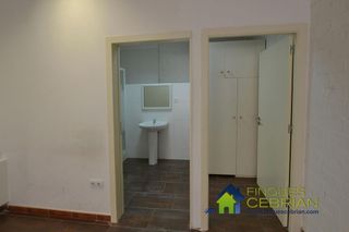 Local en alquiler en Alella