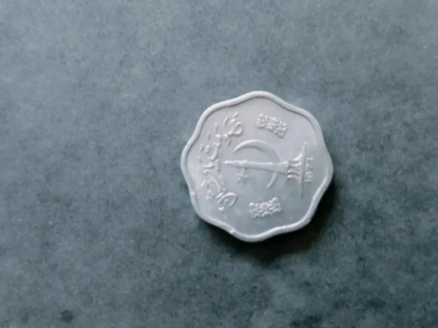 Moneda Pakistán 1974