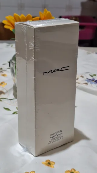 MAC Hyper Real Fresh Canvas Cleansing Oil 200ml