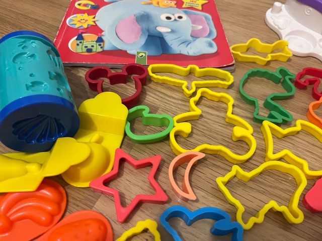 Lote de plastilina y accesorios Play-Doh