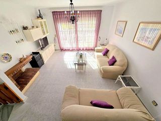 Casa adosada en alquiler en Xeraco