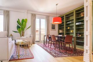 Piso en alquiler en Almagro en Madrid