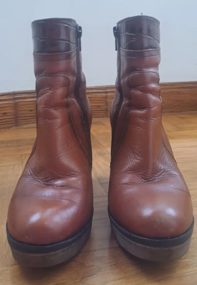 Botas de tacón marrones