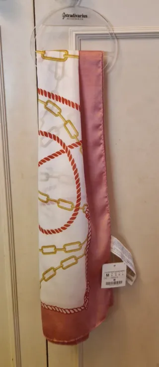 Pañuelo Stradivarius 