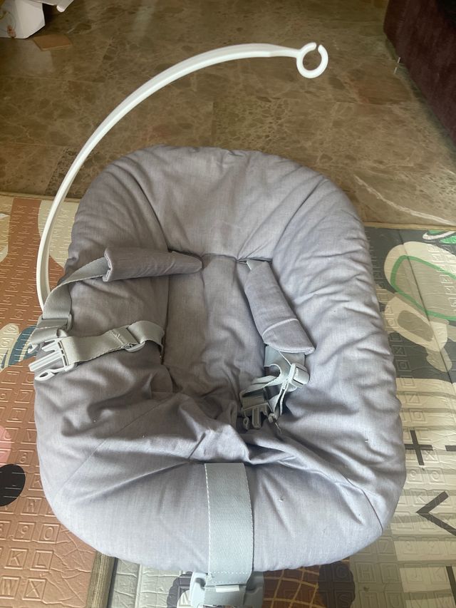 Trona Stokke para recién nacidos