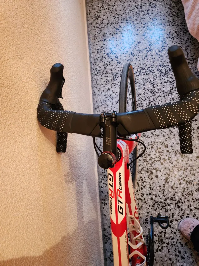 Bicicleta Wilier Triestina Roja y Blanca