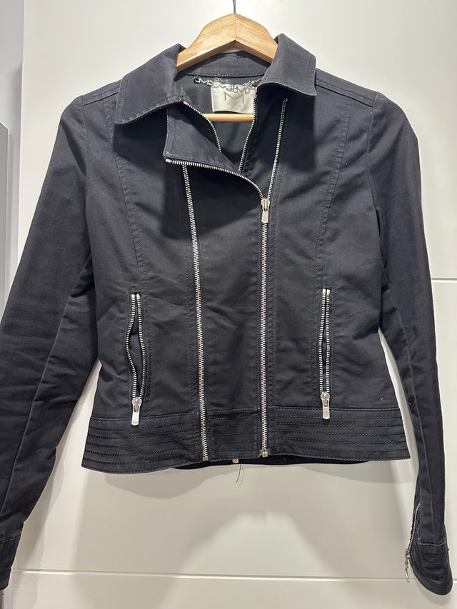 Chamarra negra by Madonna H&M