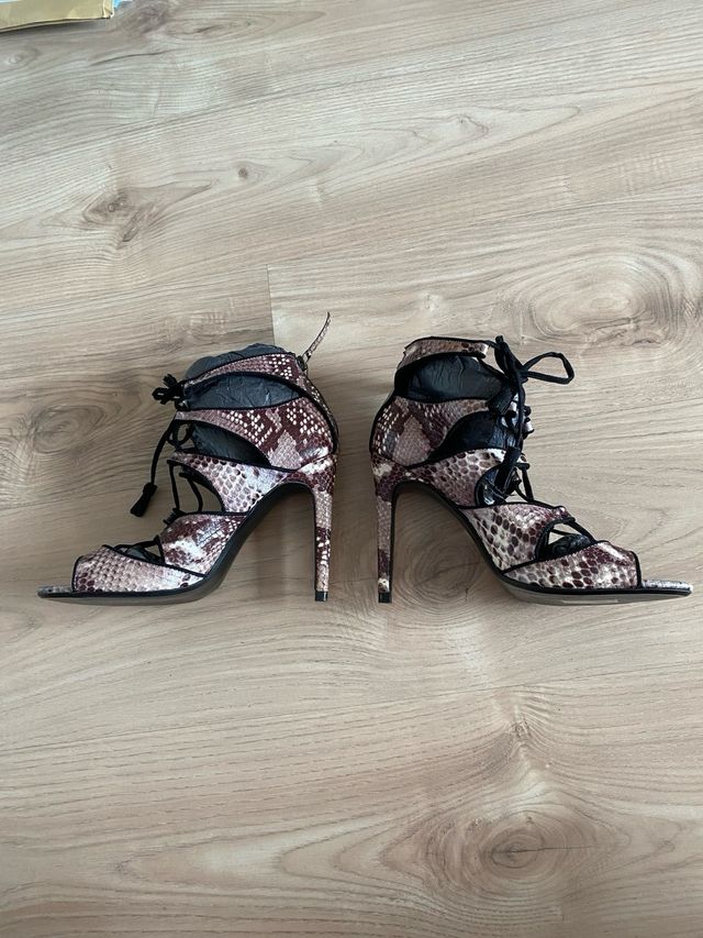 Sandalias Zara Piel Serpiente tacon T-39 Zaira