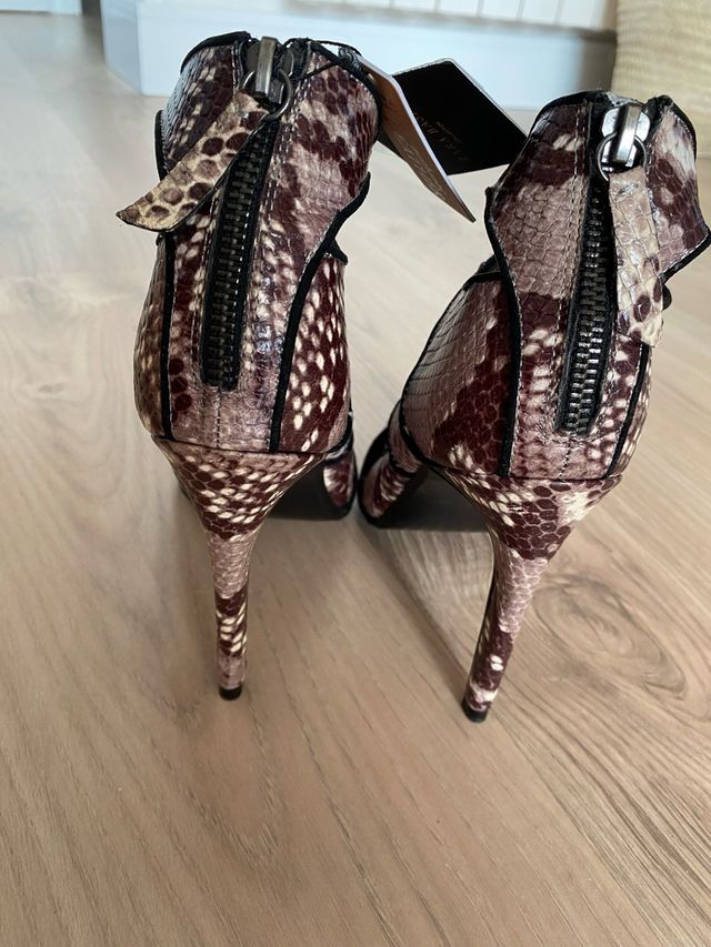 Sandalias Zara Piel Serpiente tacon T-39 Zaira
