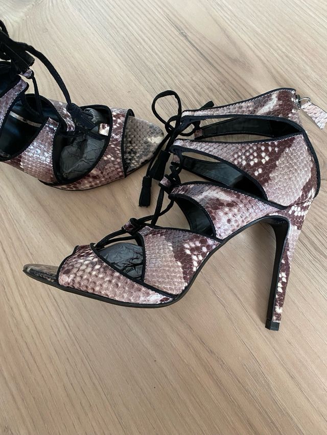 Sandalias Zara Piel Serpiente tacon T-39 Zaira